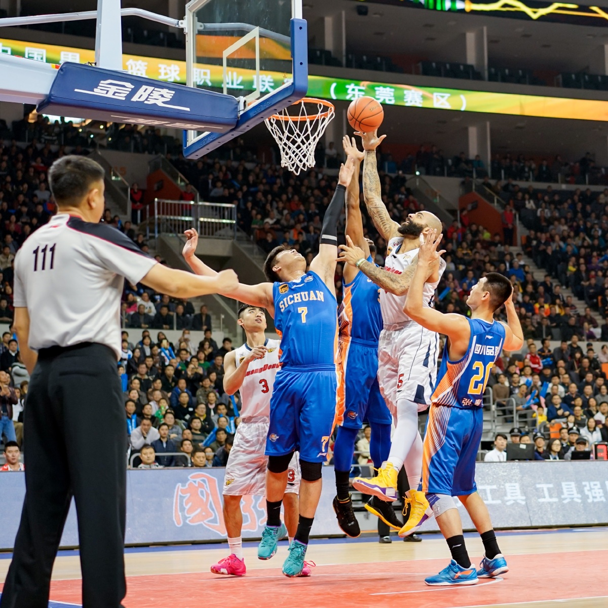 卡塔尔迪：国米是意甲最强的球队，同时也是欧洲最强球队之一（卡塔尔迪：国米是意甲最强，同时位列欧洲顶尖球队之一）