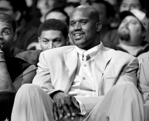 汉诺威96队长拍卖球衣支持罕见病研究，其父曾因该病去世（汉诺威96队长拍卖球衣为罕见病研究筹款，其父曾因该病离世）