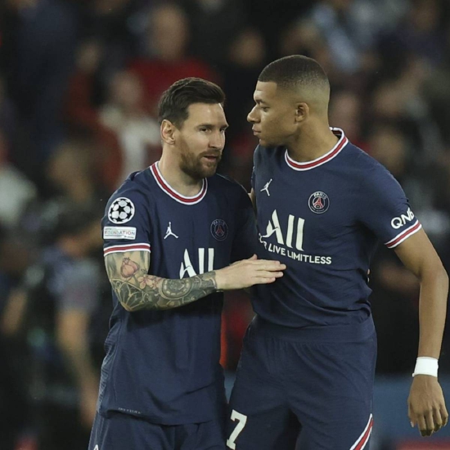 圆神闪击难救主，费兰半场帽子戏法，巴萨5-3贝蒂斯豪取六连胜（圆神闪击未能救主，费兰半场戴帽，巴萨5-3贝蒂斯豪取六连胜）