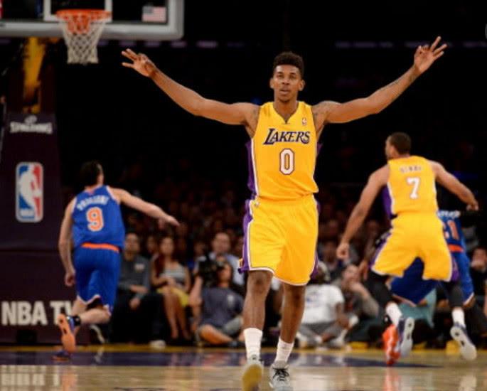 DO：森林对安德森要价大概在8000万至1亿镑间，但冬窗不会卖（DO：森林为安德森标价约8000万-1亿英镑，冬窗不出售）