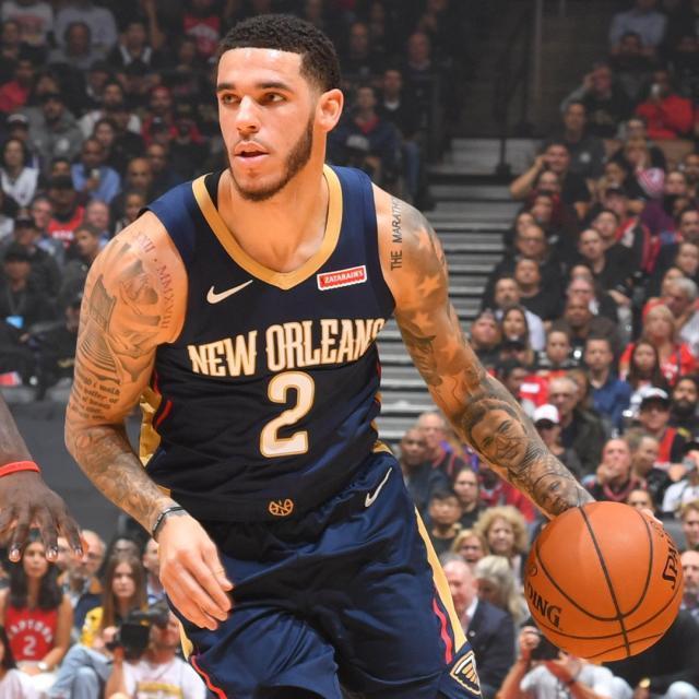 CBA：深圳男篮三分爆发 主场胜上海（CBA：深圳外线火力全开 主场力克上海）